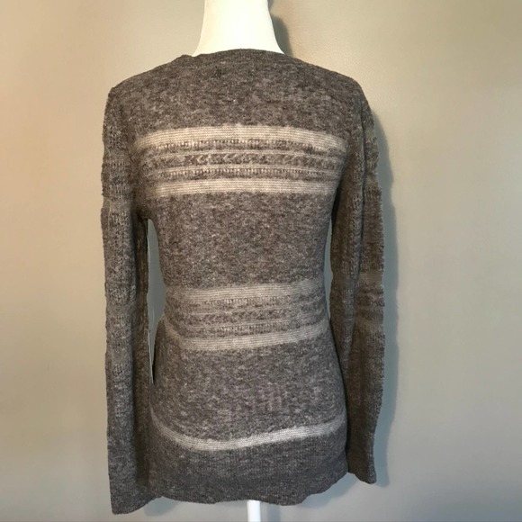 NWT New York Laundry Gray Wool Blend Sweater - Picture 3 of 4